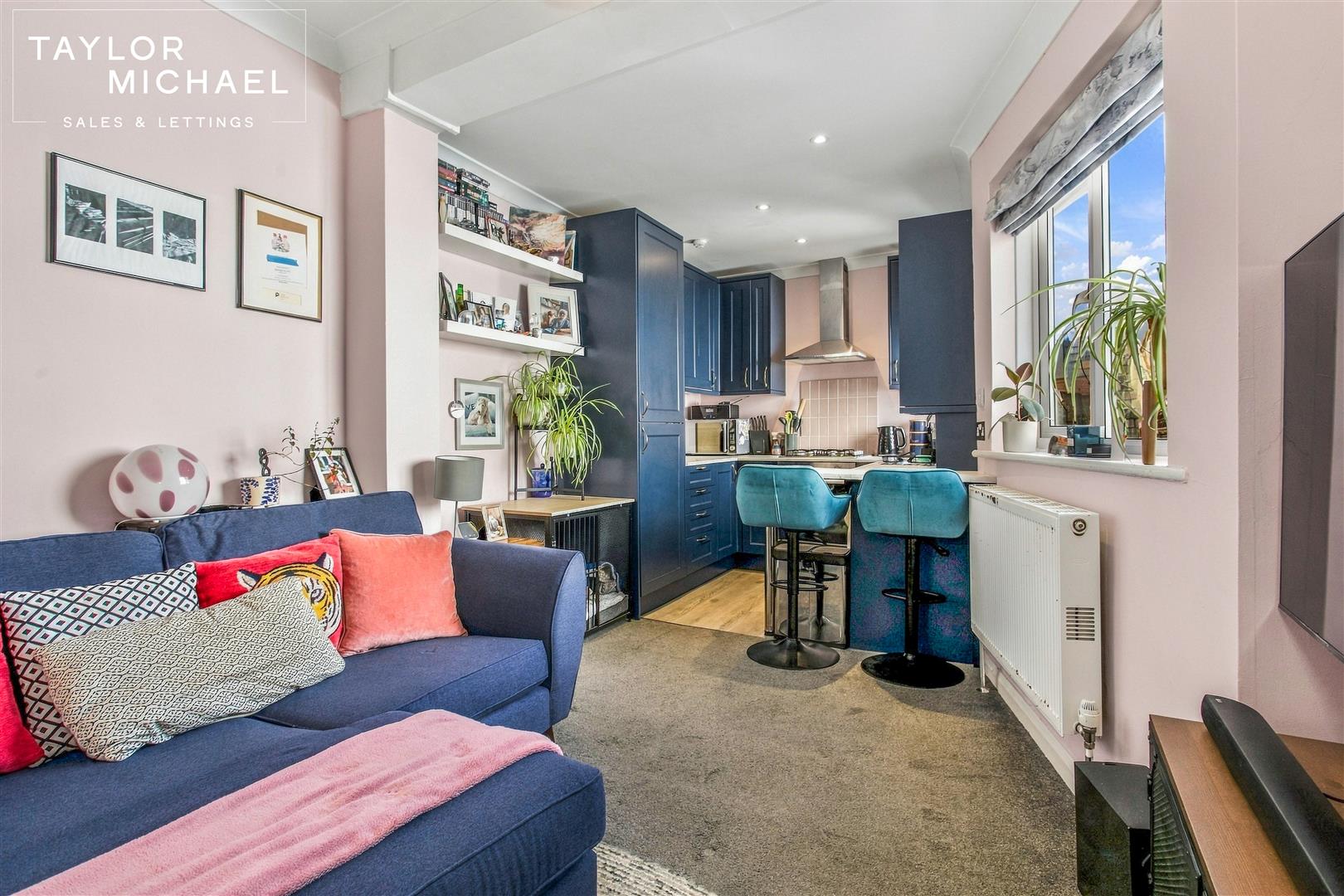 Living Room / Kitchen